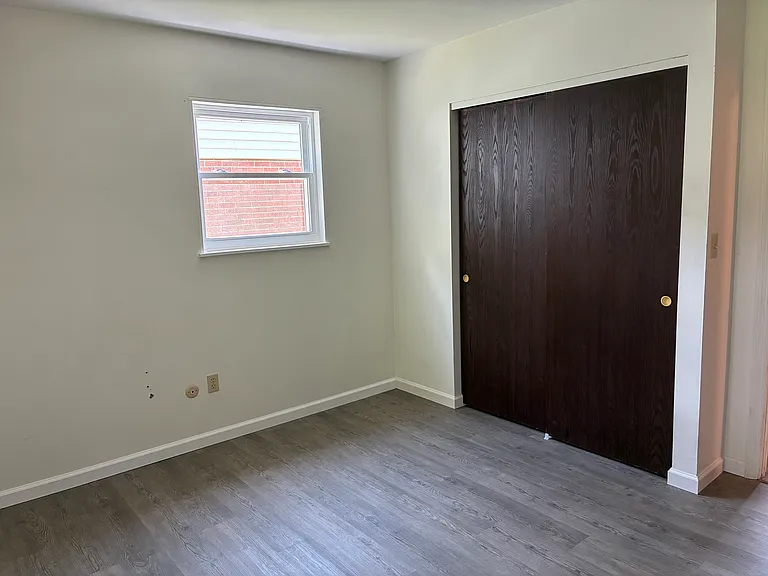 2505 Foxchase Ct W — Photo 6