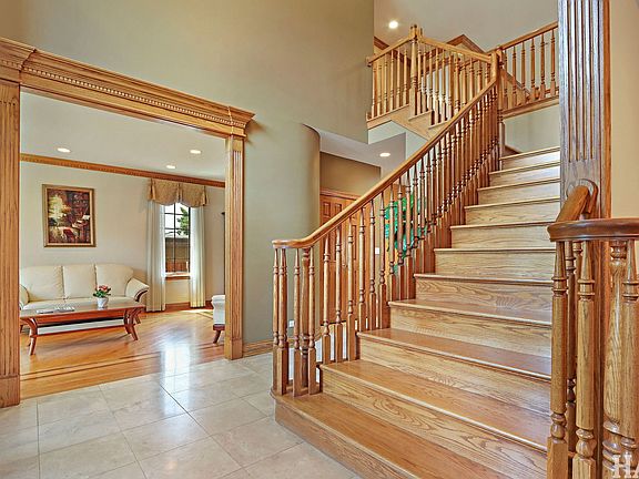 4th image of 4842 N Vine Ave