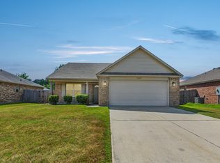 5625 Pin Oak Ln, North Little Rock, AR 72117