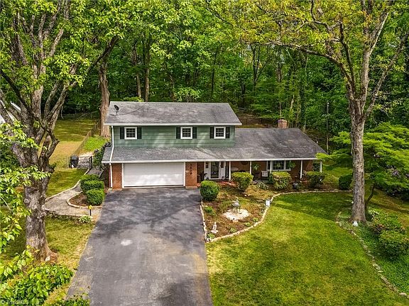 2nd image of 5629 Stoneman Pl
