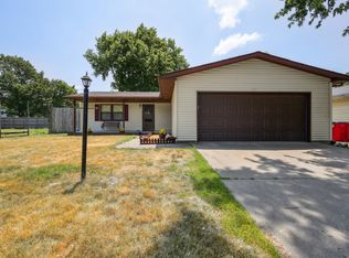 305 Foxwell Ct, Champaign, IL