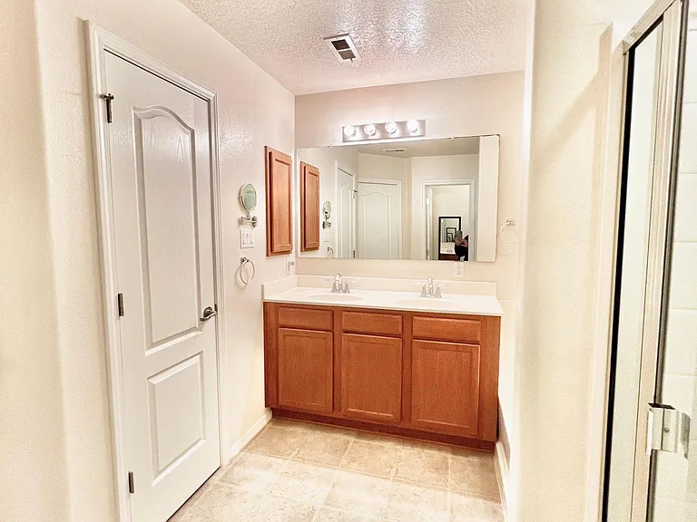 10919 Fort Point Ln NE — Photo 64