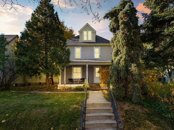 2922 33rd Ave S, Minneapolis, MN 55406