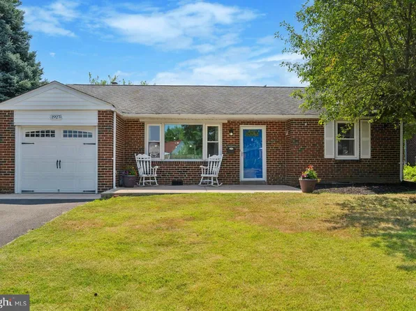 1927 Smith Ave, Willow Grove, PA 19090