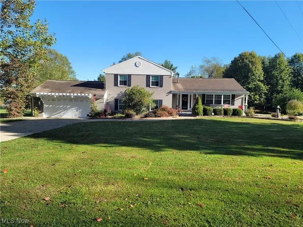 110 Riverview Acres Rd, Washington, WV 26181
