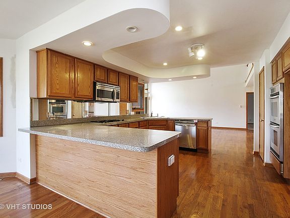 4th image of 21221 W Sophia Dr