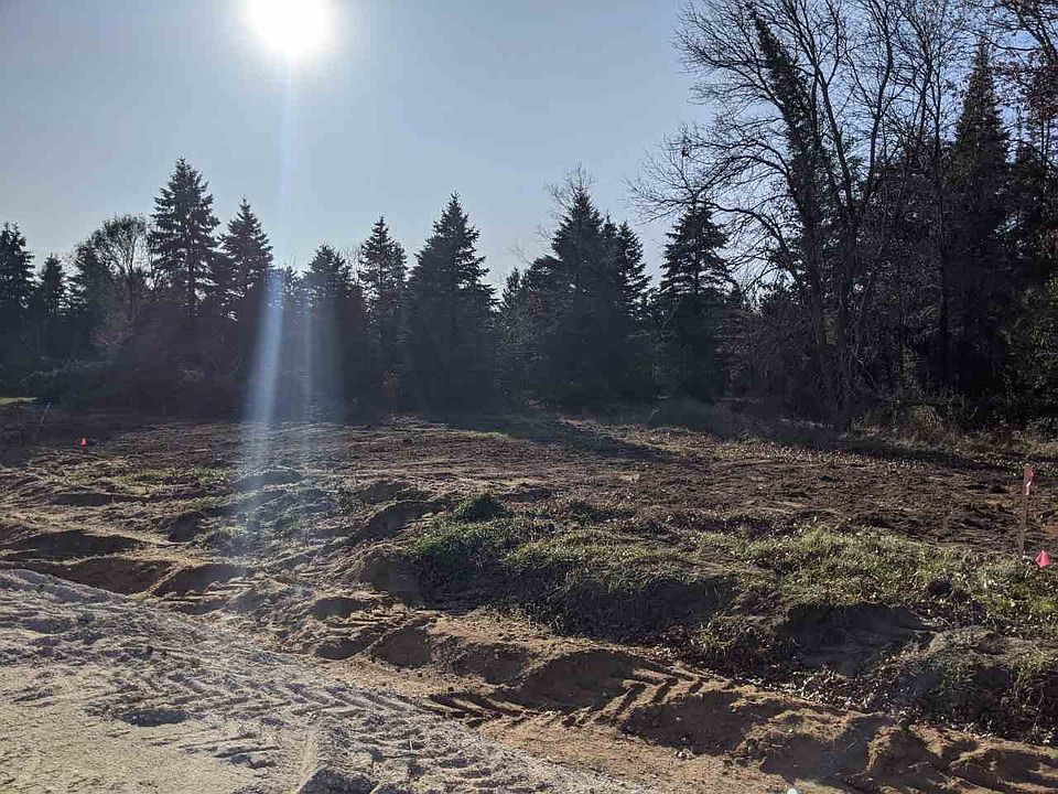 2nd image of 820 Torrey Pines Way