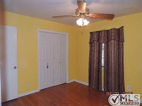 5th image of 9206 Seaway Dr