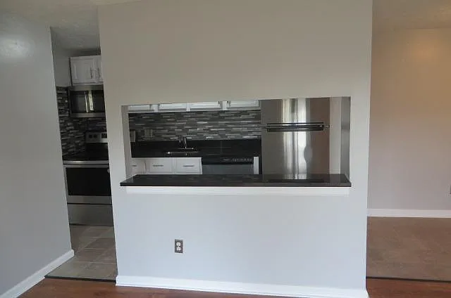 24325 Detroit Rd — Photo 2