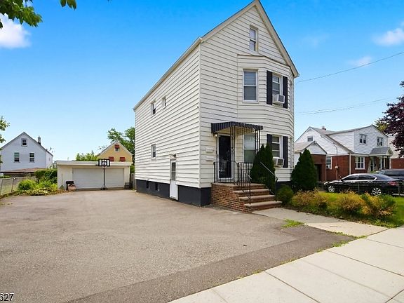 2nd image of 15 Prospect St
