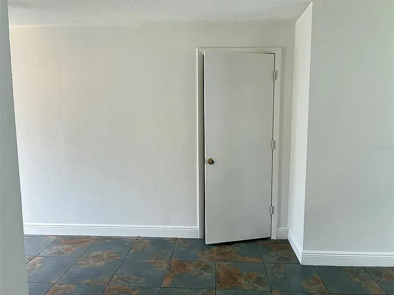 1944 Conway Rd #4 — Photo 9