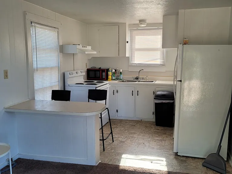 522 W Lee Ave #3 — Photo 1
