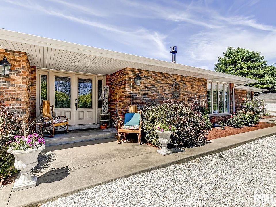 401 E Elm St, Loami, IL 62692 Zillow