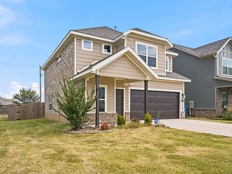 2908 SW Grandshire Ave — Photo 2