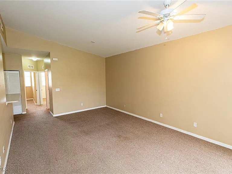 4275 Bellasol Cir #2223 — Photo 10