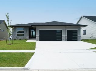 1241 S Radley St, West Des Moines, IA 50266