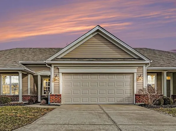 185 Woodside Park Dr #8B, Amelia, OH 45102