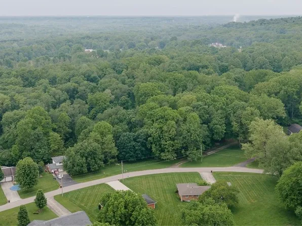 Chestnut Ridge Rdg SE, Hubbard, OH 44425