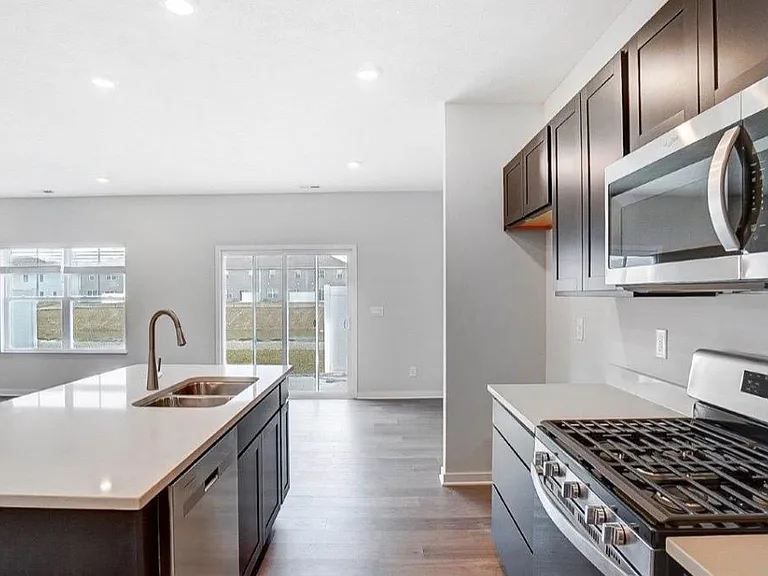 1493 Jarry Ave — Photo 7