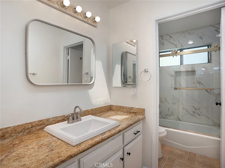 355 Pershing Dr #B — Photo 37