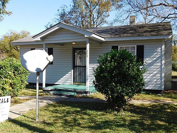 5th image of 203 S Cutchin St