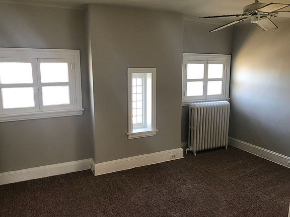 4th image of 805 Penllyn Blue Bell Pike APT 6