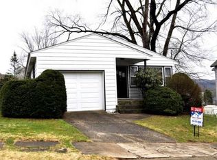 36 Glade Ave, Warren, PA 16365