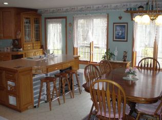 21470 Oakdale Dr, Rogers, MN 55374