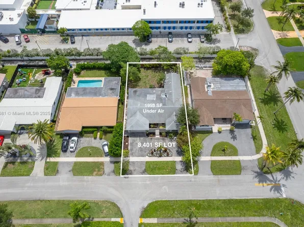 1305 N 47th Ave, Hollywood, FL 33021