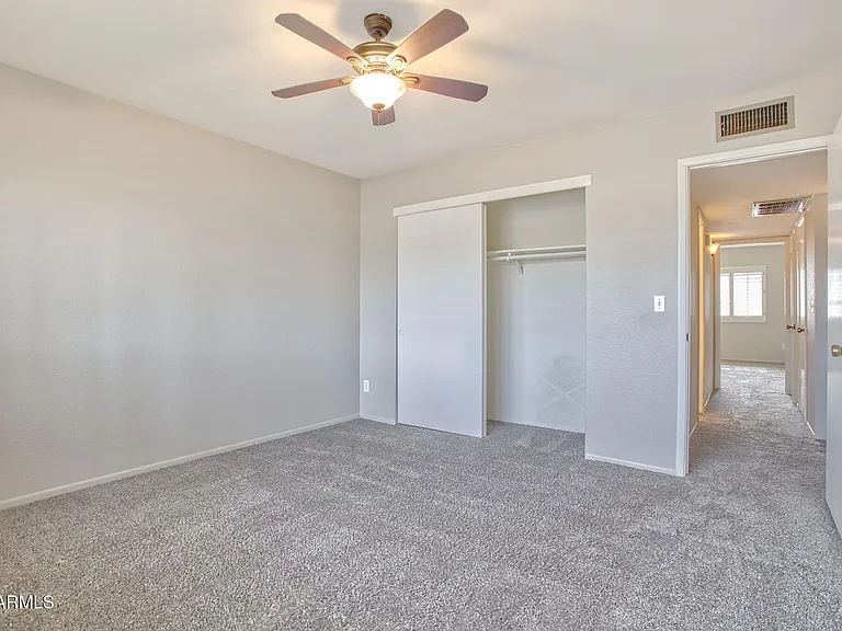 1907 W Belmont Ave — Photo 16