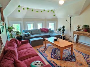 1539 Cambridge St #2, Cambridge, MA 02139