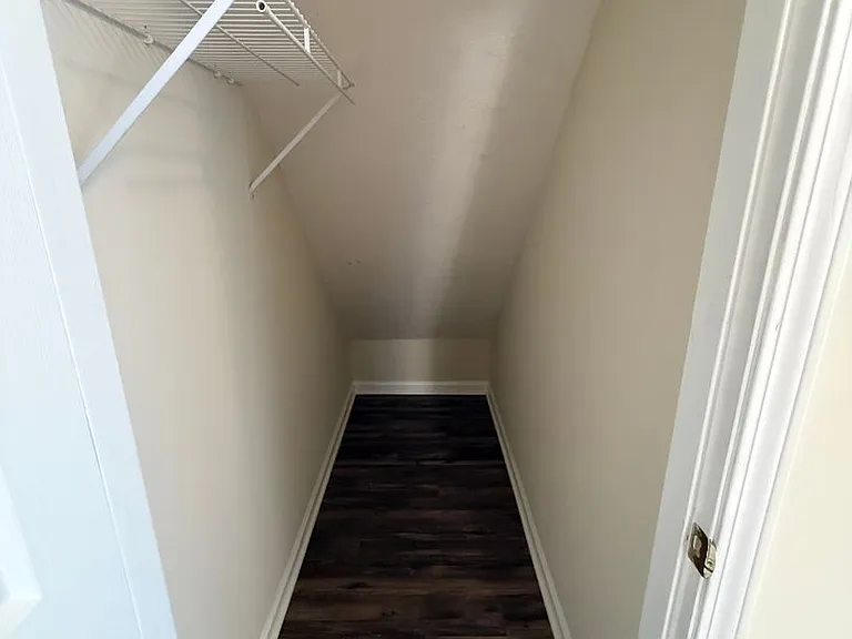 2333 Settlers Ridge Ln — Photo 6
