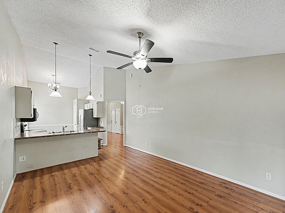 5th image of 3119 Sean Way