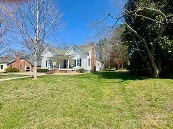 612 N Laurel St, Lincolnton, NC 28092