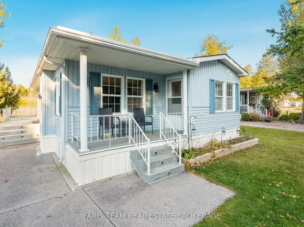 3 Saint James Pl, Wasaga Beach, ON L9Z 3A8