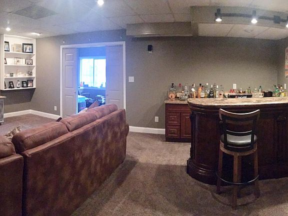 4th image of 3211 S Bay Dr