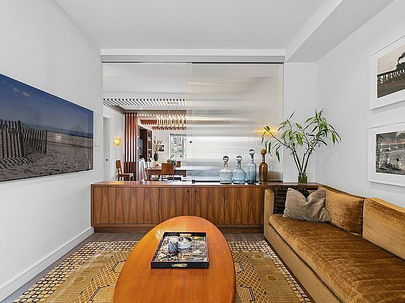 5th image of 201 E 80th St APT 12G