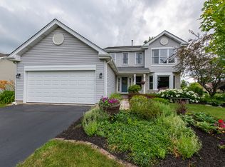 531 Indian Ridge Trl, Wauconda, IL 60084