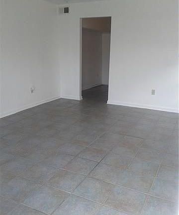 2nd image of 1422 Japonica St Unit B