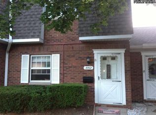 3702 Addington Ct #L168, Fairview Park, OH 44126