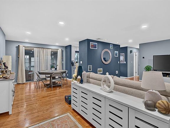 2nd image of 11373 67TH AVENUE