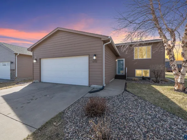 4113 W 92nd St, Sioux Falls, SD 57108