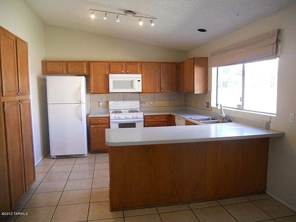 4th image of 6091 S Oyama Dr