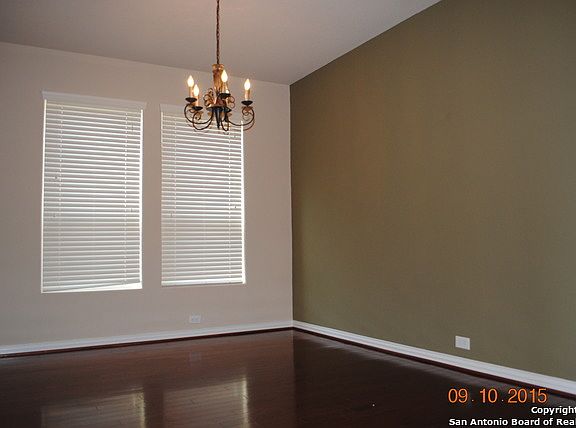 4th image of 25027 Elwell Point