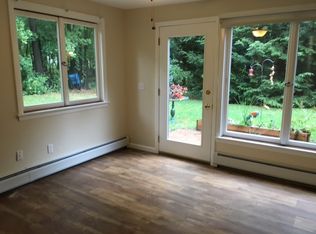 21 Forestedge Rd, Amherst, MA 01002