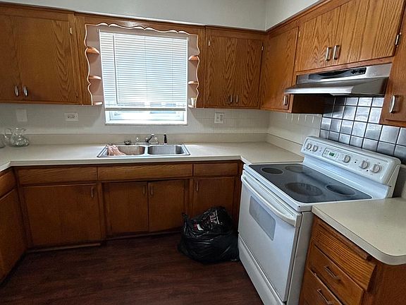 2nd image of 9722 S Kedzie Ave APT 1W