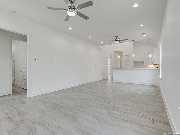 5th image of 7809 Shetland Dr