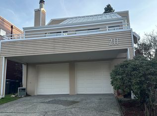 211 7th Ave S, Kirkland, WA 98033
