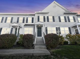 7278 Colonial Affair Dr #11, New Albany, OH 43054