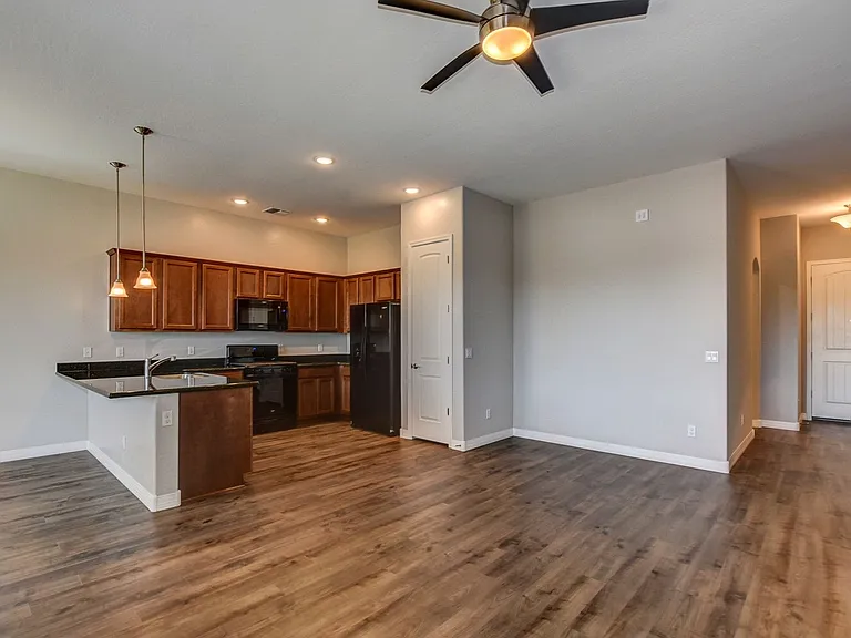 6457 E Endicott Way — Photo 5